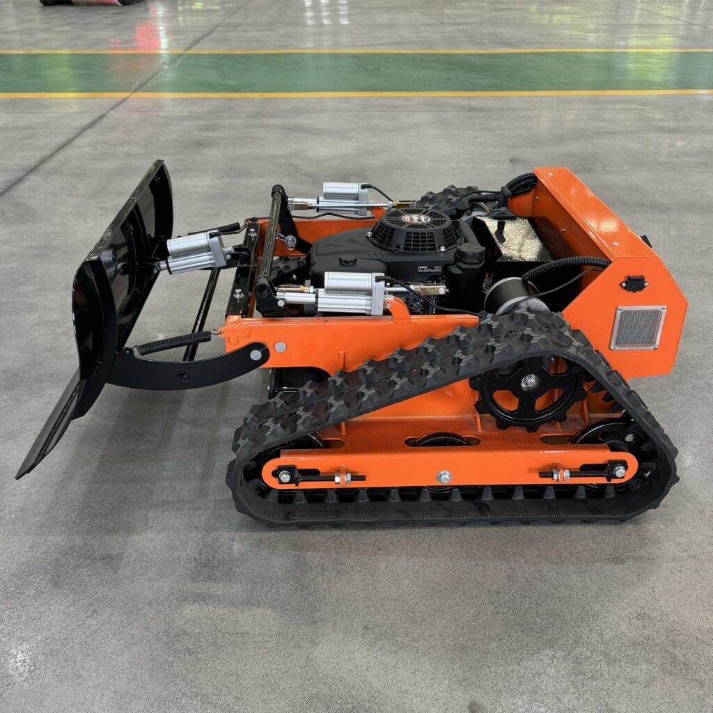 LG-550B Mower with Front Blade