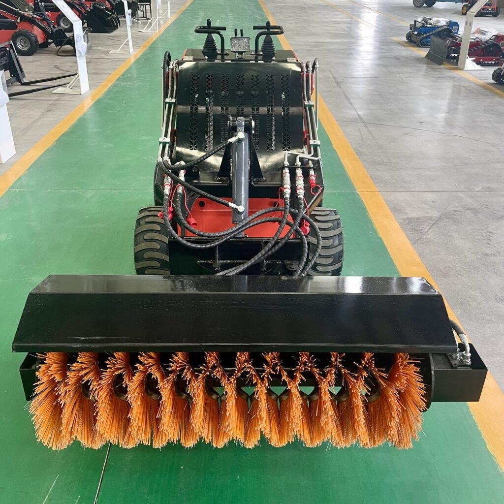 LH-380 Wheeled Mini Skid Steer